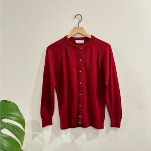 VINTAGE DESIGNERS ORIGINALS PEARLS BUTTON DOWN CARDIGAN SIZE 36M